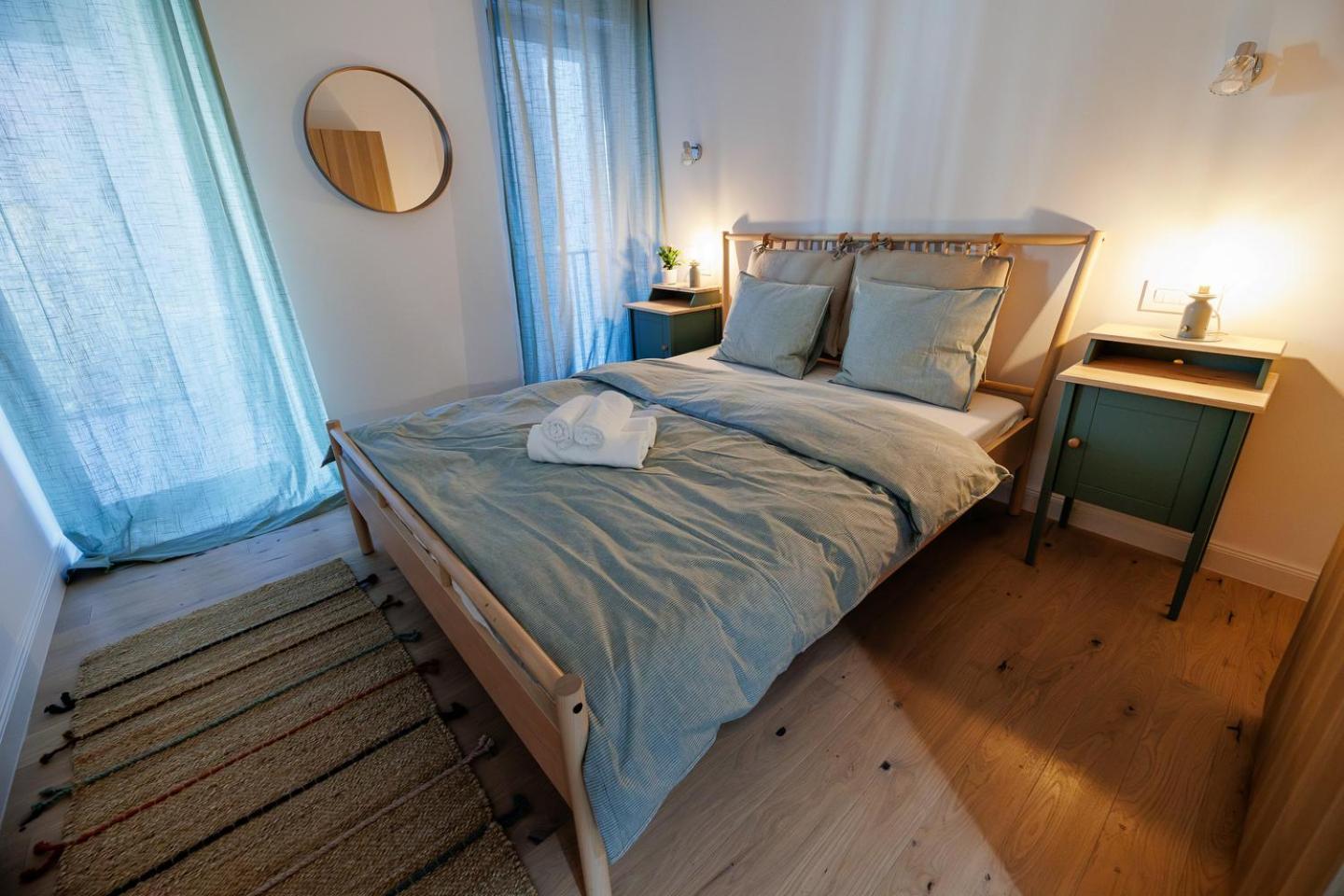 The Corner Luxe Apartment Bukares Bagian luar foto