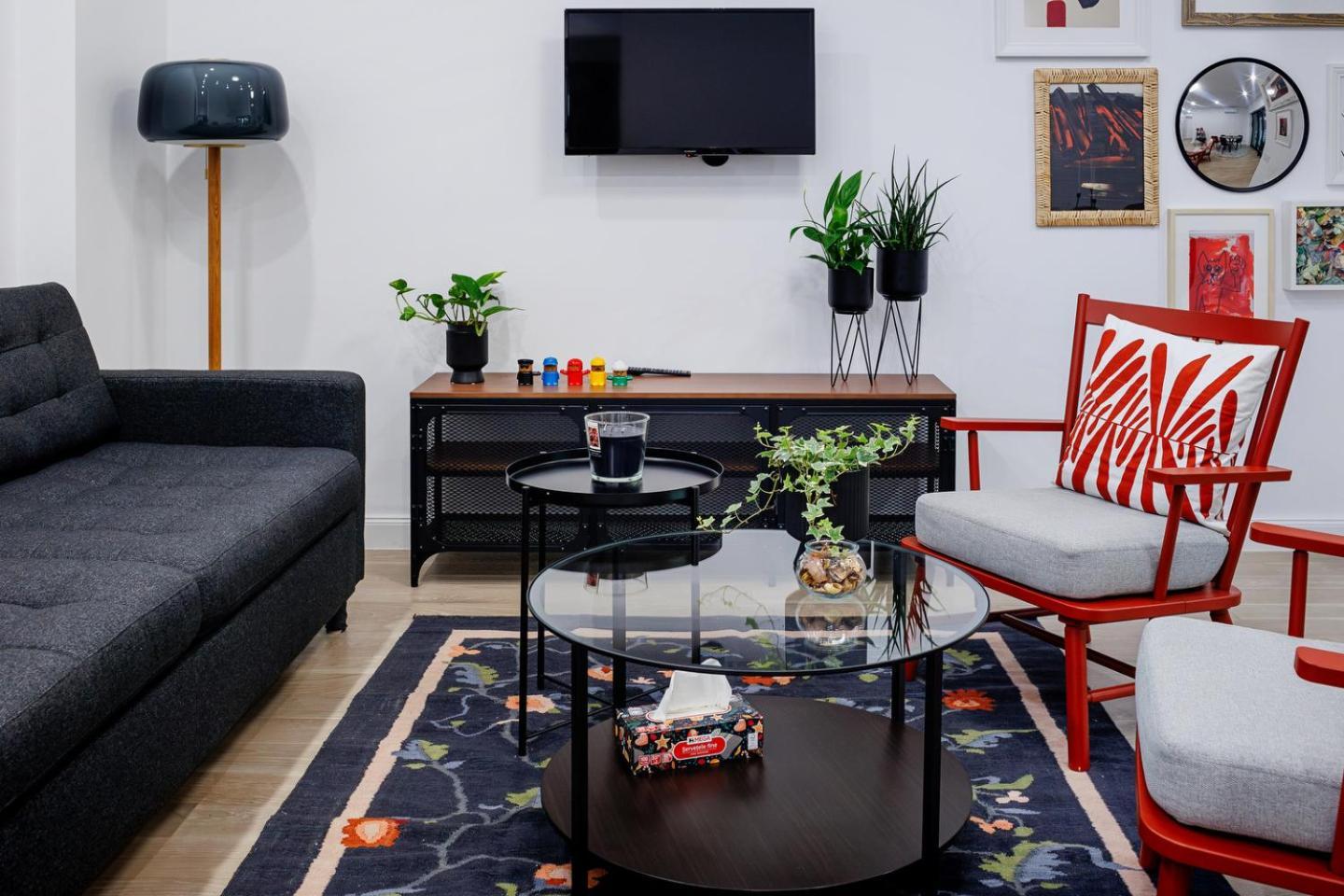 The Corner Luxe Apartment Bukares Bagian luar foto