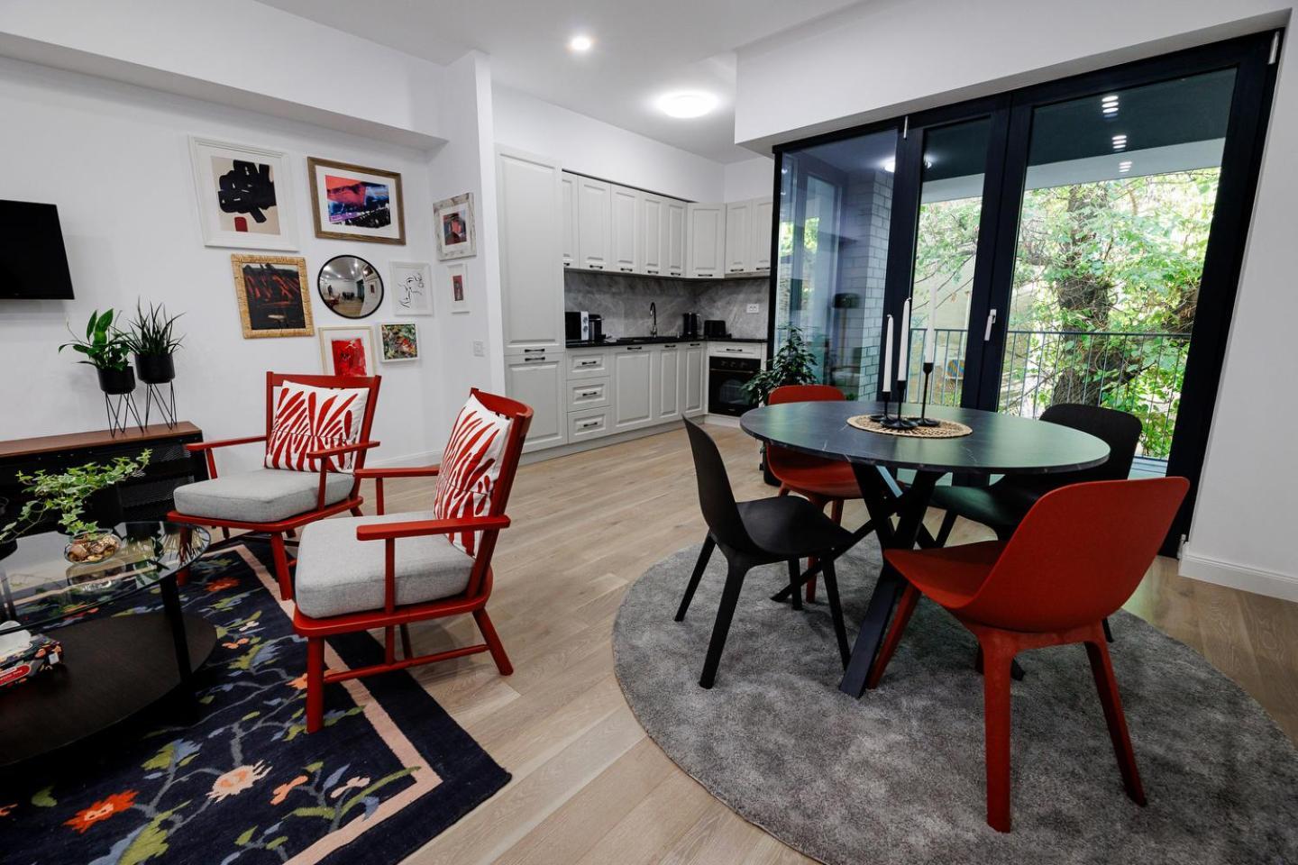The Corner Luxe Apartment Bukares Bagian luar foto